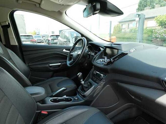 Ford Kuga 1.5 i benzine 150pk Titanium Leder Trekhaak (13834)