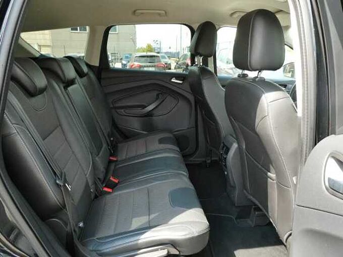 Ford Kuga 1.5 i benzine 150pk Titanium Leder Trekhaak (13834)