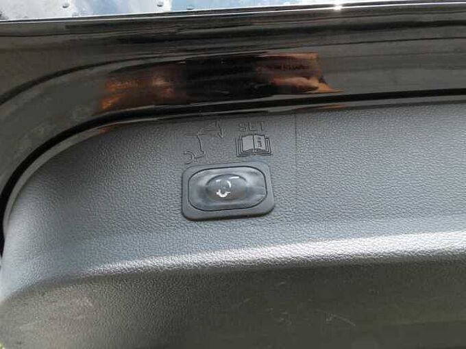 Ford Kuga 1.5 i benzine 150pk Titanium Leder Trekhaak (13834)