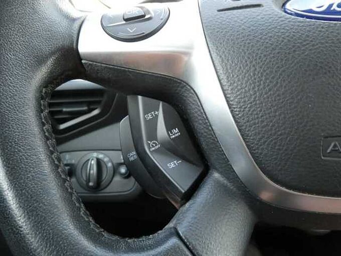 Ford Kuga 1.5 i benzine 150pk Titanium Leder Trekhaak (13834)