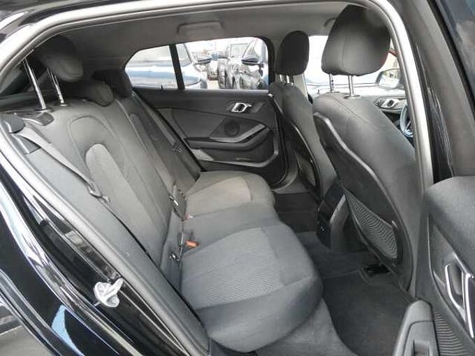 BMW 116i 5d 1.5 i benzine 110pk Business Luxe '23 79000km (61532)