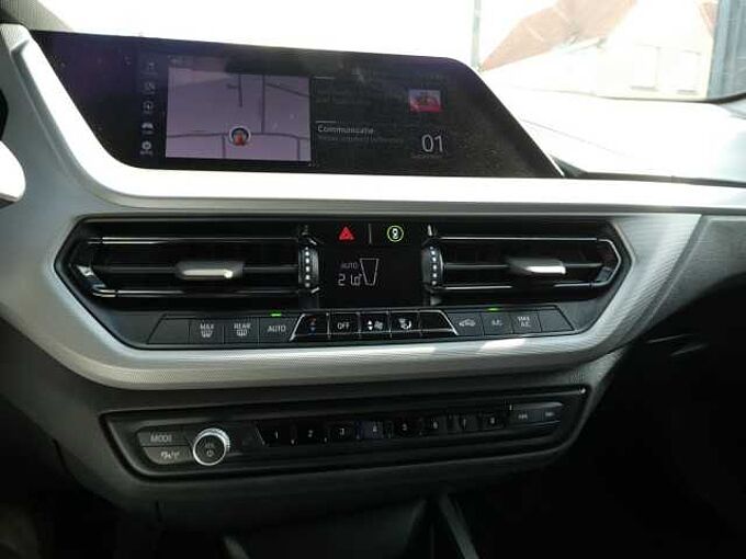 BMW 116i 5d 1.5 i benzine 110pk Business Luxe '23 79000km (61532)