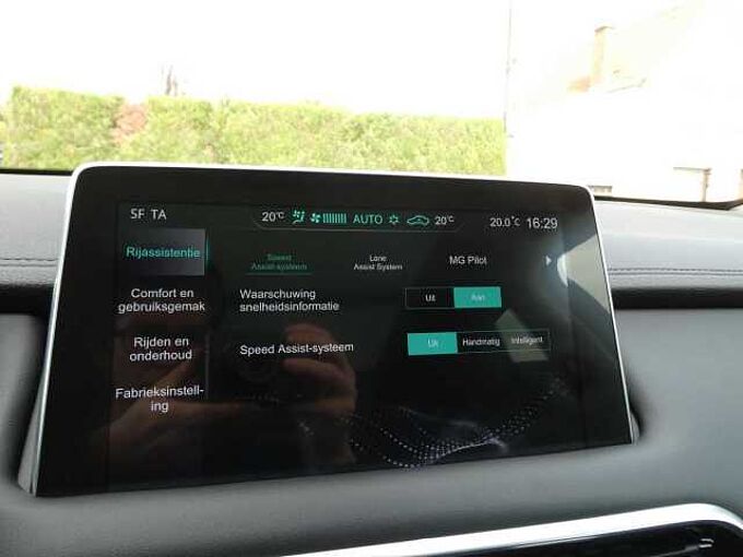 MG EHS 1.5 i PHEV 258pk Automaat Luxury Pano ACC BLIS Leder 360 Cam (33007)