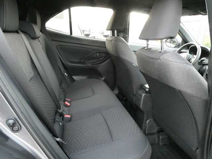 Toyota Yaris Cross 1.5 i Hybride 130pk Automaat Camera ACC BLIS STOCK (08555)