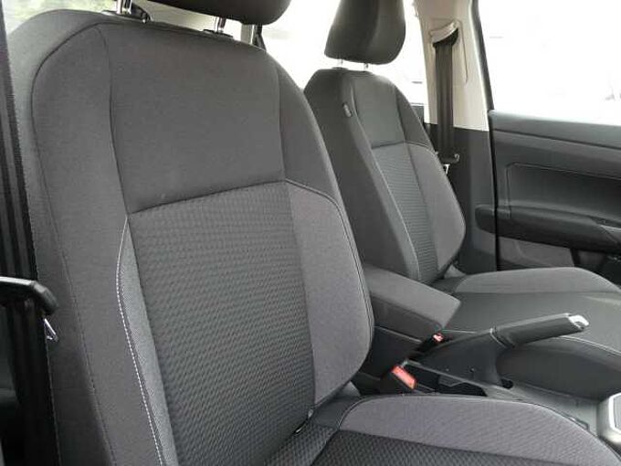 Volkswagen Taigo 1.0 TSi 115pk Automaat Business Luxe Stock (23826)