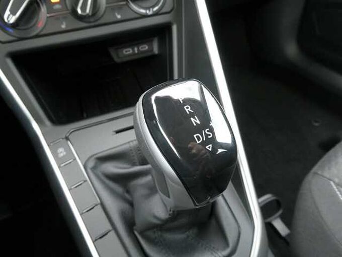 Volkswagen Taigo 1.0 TSi 115pk Automaat Business Luxe Stock (23826)