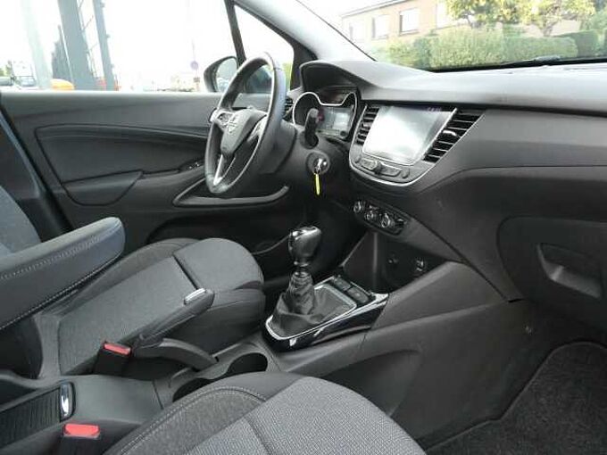 Opel Crossland 1.2 i benzine 110pk Business Luxe '24 35000km (01048)