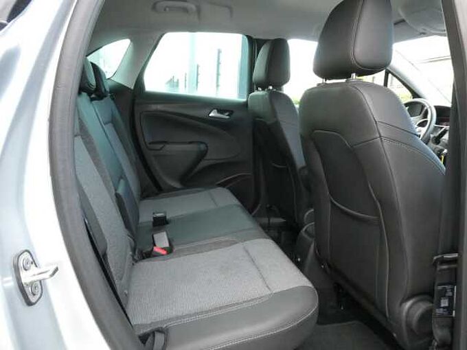 Opel Crossland 1.2 i benzine 110pk Business Luxe '24 35000km (01048)