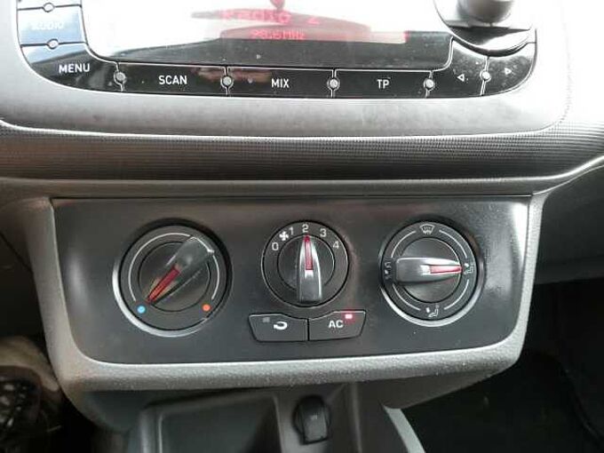 SEAT Ibiza Break 1.2 TDi 75pk Business '11 garantie (12515)