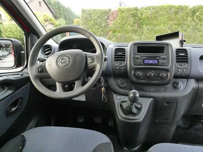 Opel Vivaro Lichte Vracht 6pl Dubbele Cabine 1.6D 95pk Trekhaak garantie (46082)