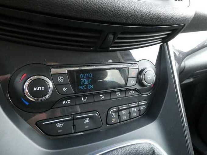 Ford Kuga 1.5 i benzine 150pk Titanium Leder Trekhaak (13834)