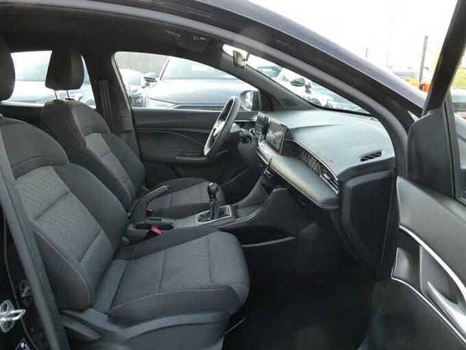 MG MG3 1.5 i 115pk Comfort Luxe Camera '25 16000km (96437)