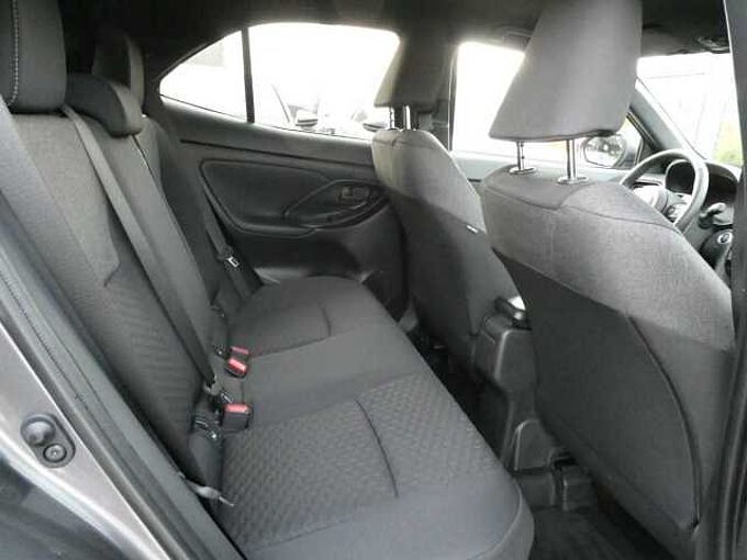 Toyota Yaris Cross 1.5 i Hybride 130pk Automaat Camera ACC BLIS STOCK (08555)