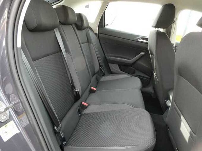 Volkswagen Taigo 1.0 TSi 115pk Automaat Business Luxe Stock (23826)