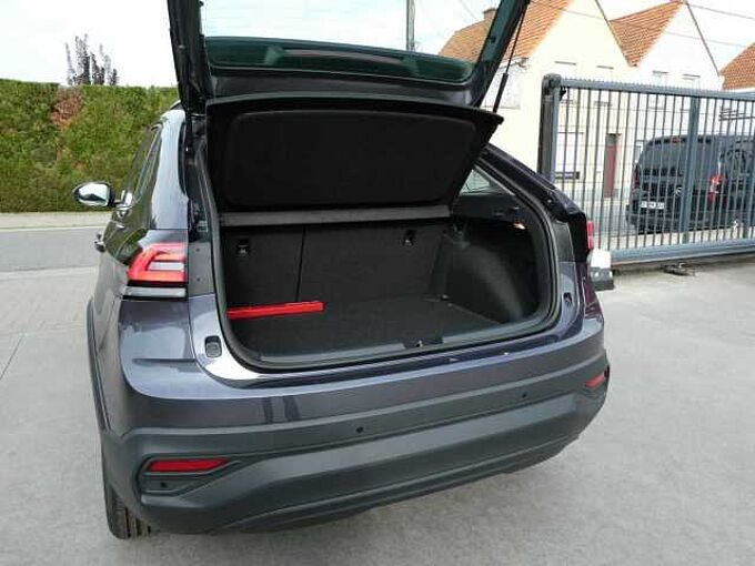 Volkswagen Taigo 1.0 TSi 115pk Automaat Business Luxe Stock (23826)