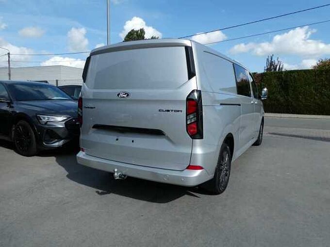 Ford Transit Custom L2 Multi-Use 5pl 2.0 TDCi 136pk Automaat Limited KLEP BLIS ACC 360° Trekhaak