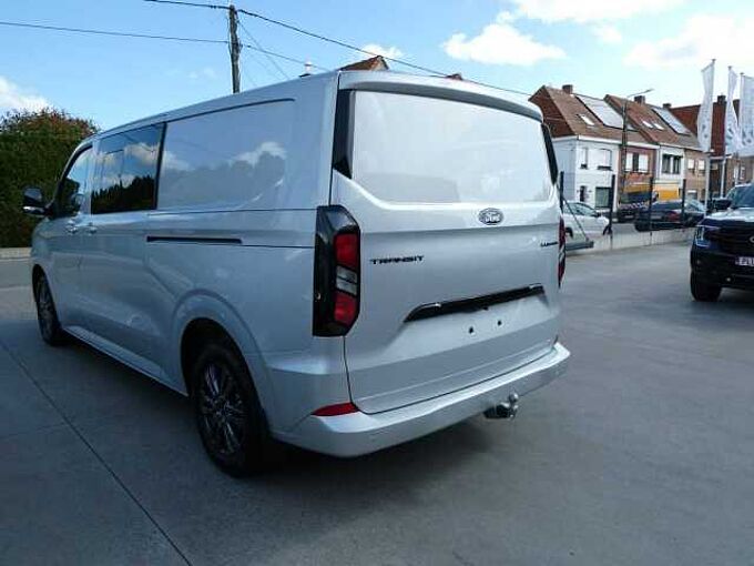Ford Transit Custom L2 Multi-Use 5pl 2.0 TDCi 136pk Automaat Limited KLEP BLIS ACC 360° Trekhaak