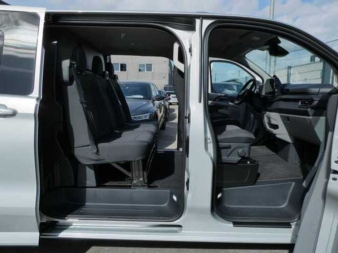 Ford Transit Custom L2 Multi-Use 5pl 2.0 TDCi 136pk Automaat Limited KLEP BLIS ACC 360° Trekhaak