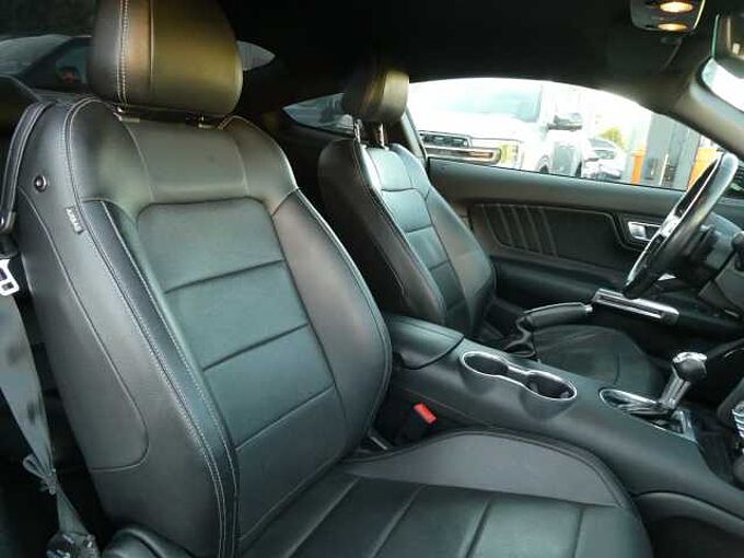 Ford Mustang Coupe 2.3 i Ecoboost 290pk Automaat Black Edition '18 96000km (33916)
