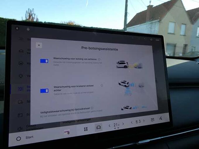 Geely Starray EM-i 1.5i PHEV 262pk Automaat Max+ Pano ACC BLIS Leder 360 Cam (75154)
