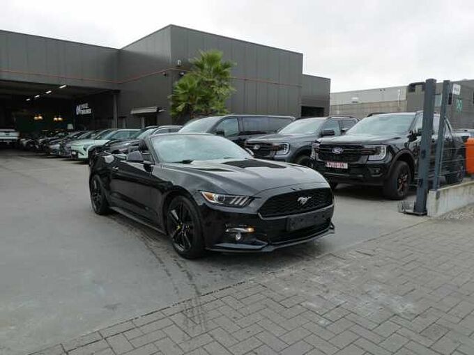 Ford Mustang Cabrio 2.3 i Ecoboost 317pk Black Edition '17 79000km (06559)