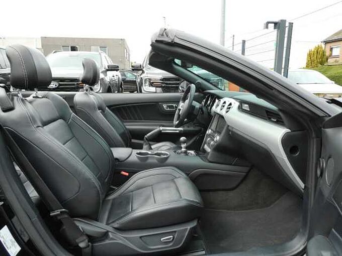 Ford Mustang Cabrio 2.3 i Ecoboost 317pk Black Edition '17 79000km (06559)