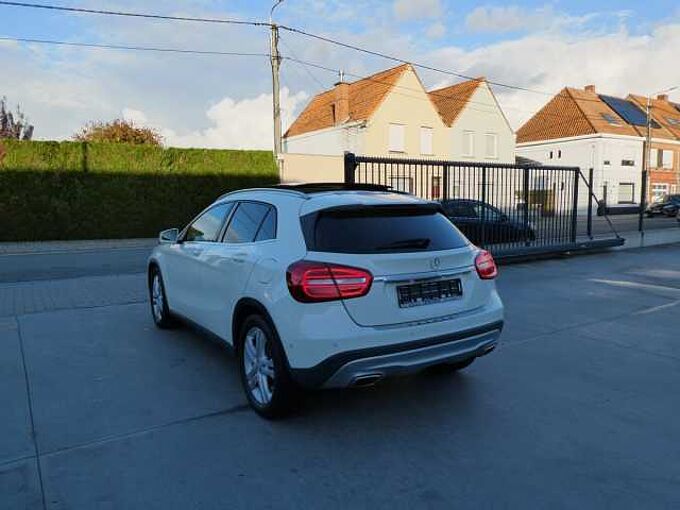Mercedes-Benz GLA 200D 4MATIC 2.2D 136pk Automaat Business Luxe Pano BLIS Camera (46095)