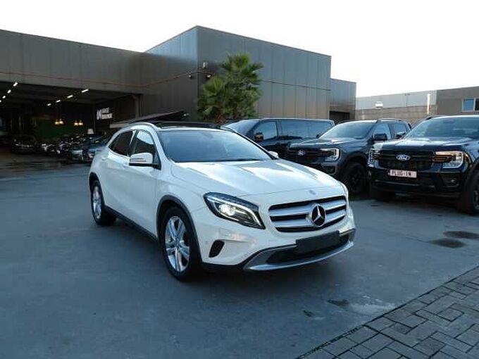 Mercedes-Benz GLA 200D 4MATIC 2.2D 136pk Automaat Business Luxe Pano BLIS Camera (46095)