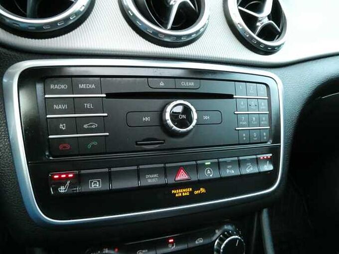 Mercedes-Benz GLA 200D 4MATIC 2.2D 136pk Automaat Business Luxe Pano BLIS Camera (46095)