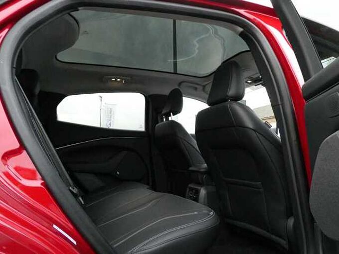 Ford Mustang MACH-E RWD 76KWh 300pk Full Option Pano dak '22 28000km (54786)