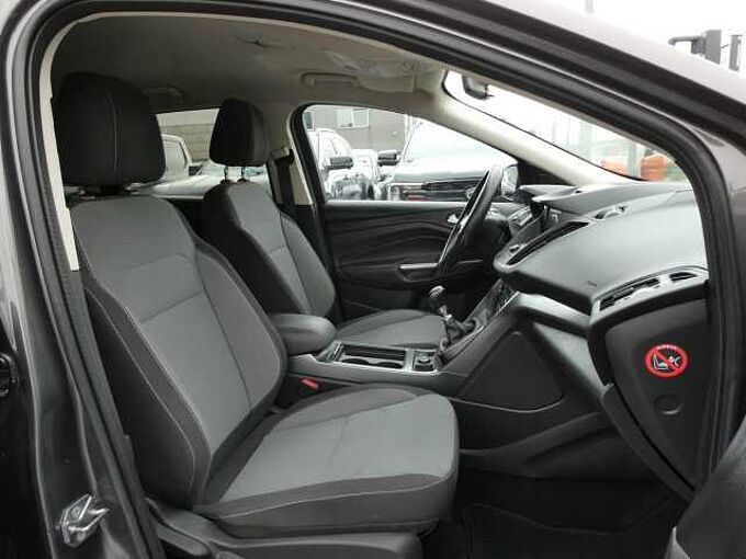 Ford Kuga 1.5 TDCi 120pk Titanium Luxe '17 130000km (81921)