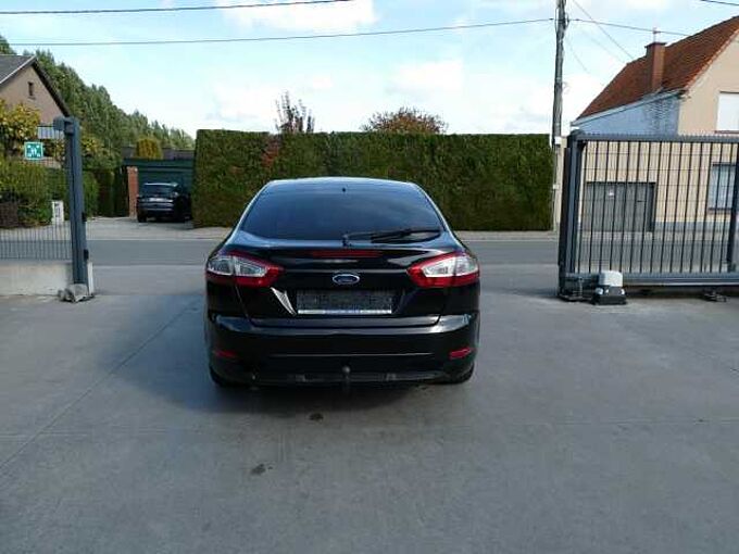 Ford Mondeo 5d 1.6 TDCi 115pk Titanium Luxe Leder Trekhaak (19591)