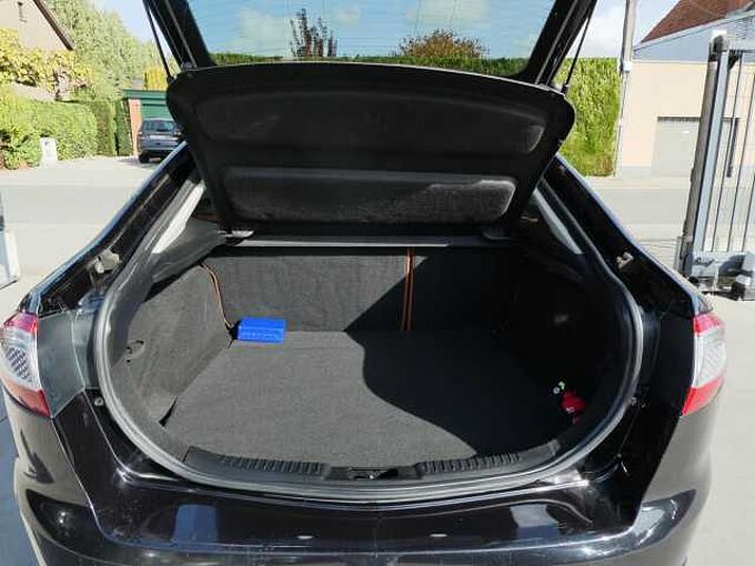 Ford Mondeo 5d 1.6 TDCi 115pk Titanium Luxe Leder Trekhaak (19591)