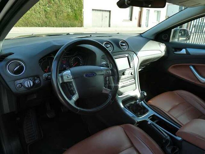 Ford Mondeo 5d 1.6 TDCi 115pk Titanium Luxe Leder Trekhaak (19591)