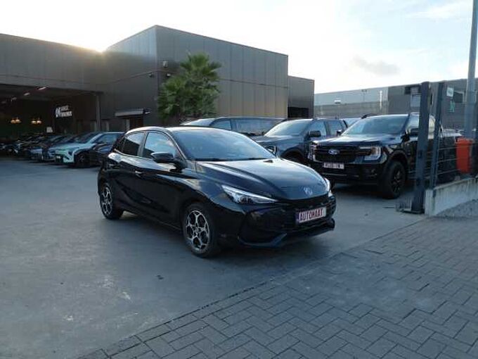 MG MG3 1.5 Hybrid+ 195pk Luxury Luxe 360 Cam BLIS ACC Leder '25 (10672)