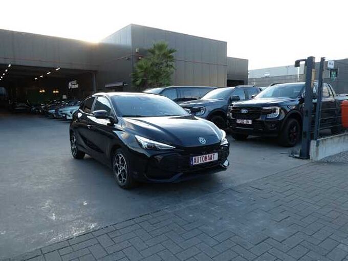 MG MG3 1.5 Hybrid+ 195pk Luxury Luxe 360 Cam BLIS ACC Leder '25 (10672)