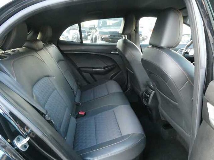 MG MG3 1.5 Hybrid+ 195pk Luxury Luxe 360 Cam BLIS ACC Leder '25 (10672)