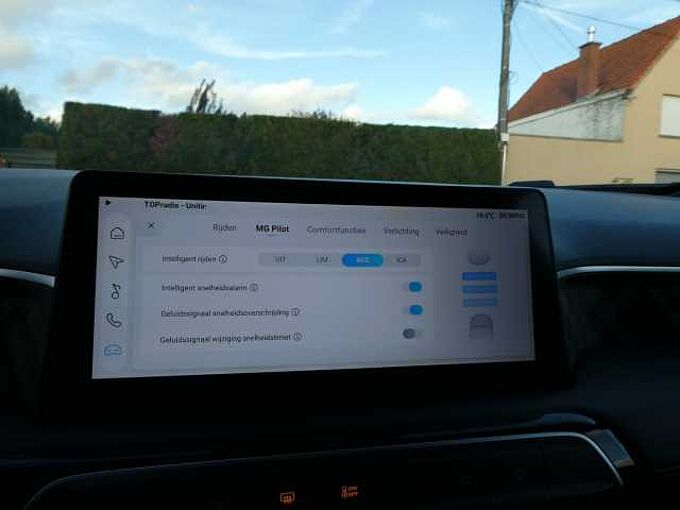 MG MG3 1.5 Hybrid+ 195pk Luxury Luxe 360 Cam BLIS ACC Leder '25 (10672)