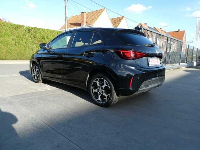MG MG3 1.5 Hybrid+ 195pk Luxury Luxe 360 Cam BLIS ACC Leder '25 (10581)