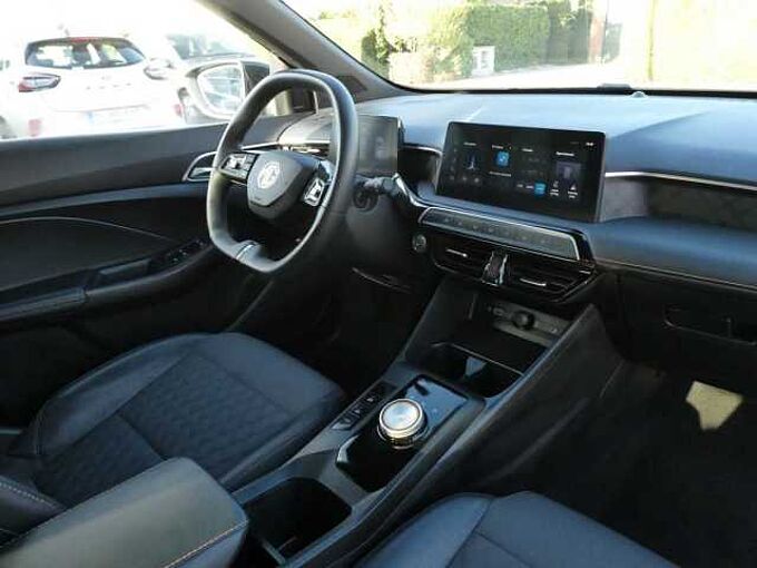 MG MG3 1.5 Hybrid+ 195pk Luxury Luxe 360 Cam BLIS ACC Leder '25 (10581)