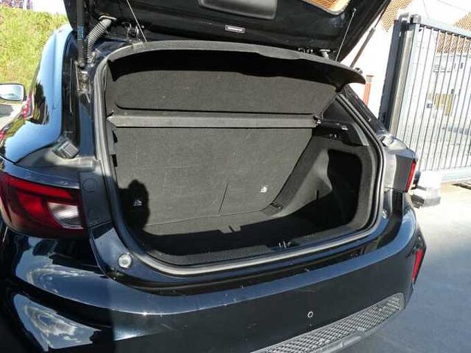 MG MG3 1.5 Hybrid+ 195pk Luxury Luxe 360 Cam BLIS ACC Leder '25 (10581)