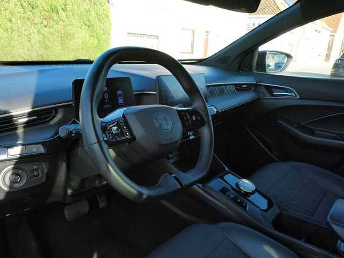 MG MG3 1.5 Hybrid+ 195pk Luxury Luxe 360 Cam BLIS ACC Leder '25 (10581)