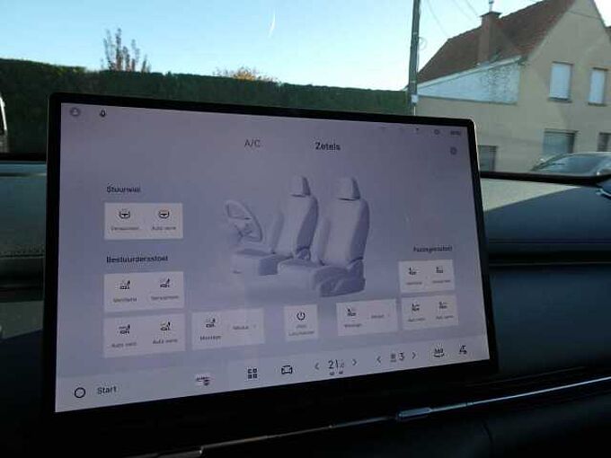 Geely Starray EM-i 1.5i PHEV 262pk Automaat Max+ Pano ACC BLIS Leder 360 Cam (75154)