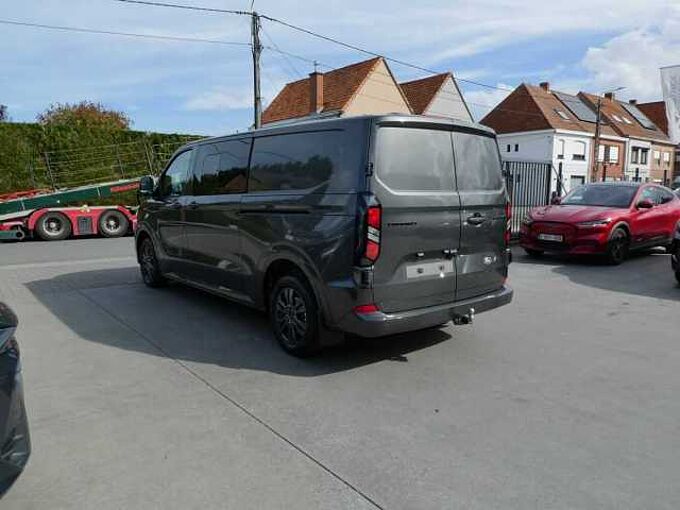 Ford Transit Custom L2 Multi-Use 5pl 2.0 TDCi 170pk Automaat Limited BLIS ACC 360° Trekhaak