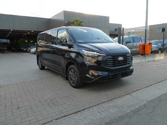 Ford Transit Custom L2 Multi-Use 5pl 2.0 TDCi 170pk Automaat Limited BLIS ACC 360° Trekhaak