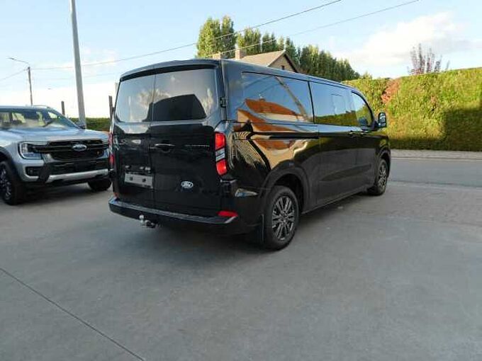 Ford Transit Custom L2 Multi-Use 5pl 2.0 TDCi 170pk Automaat Limited BLIS ACC 360° Trekhaak