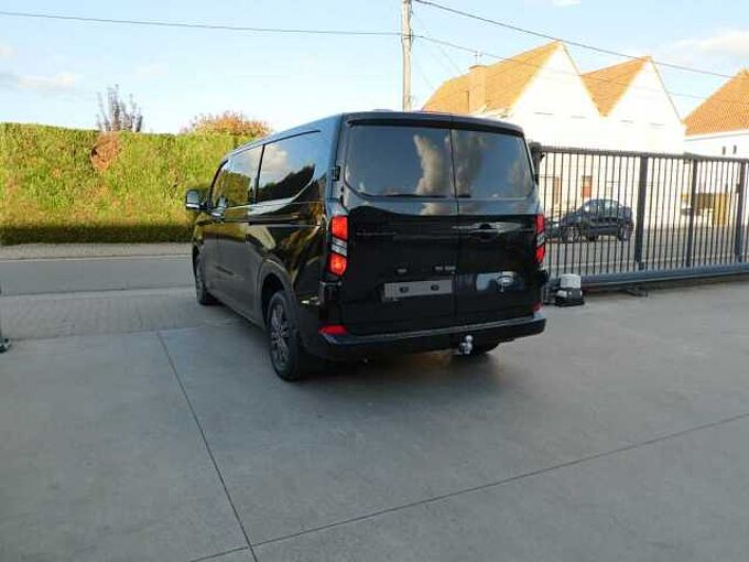 Ford Transit Custom L2 Multi-Use 5pl 2.0 TDCi 170pk Automaat Limited BLIS ACC 360° Trekhaak