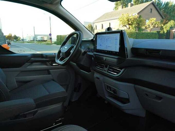 Ford Transit Custom L2 Multi-Use 5pl 2.0 TDCi 170pk Automaat Limited BLIS ACC 360° Trekhaak