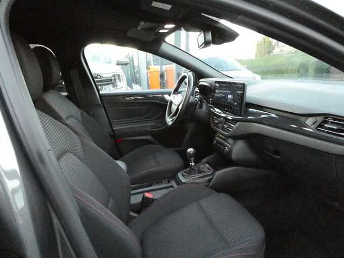 Ford Focus Break 1.0 i MHEV 125pk ST-Line Luxe Camera '23 88000km (84640)