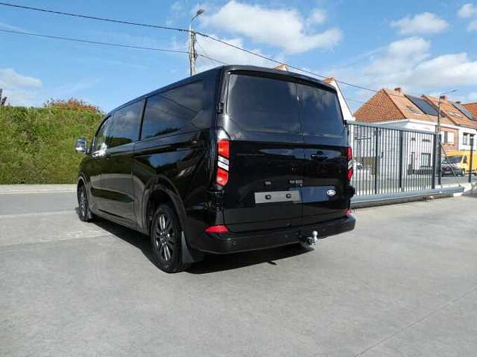 Ford Transit Custom L2 Multi-Use 5pl 2.0 TDCi 136pk Automaat Limited BLIS ACC 360° Trekhaak
